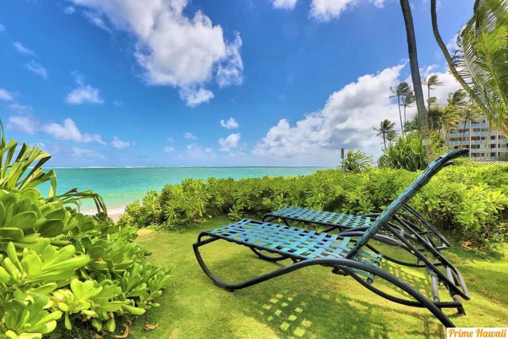 Beachfront Condo With Amazing Views Hau'ula Exteriör bild