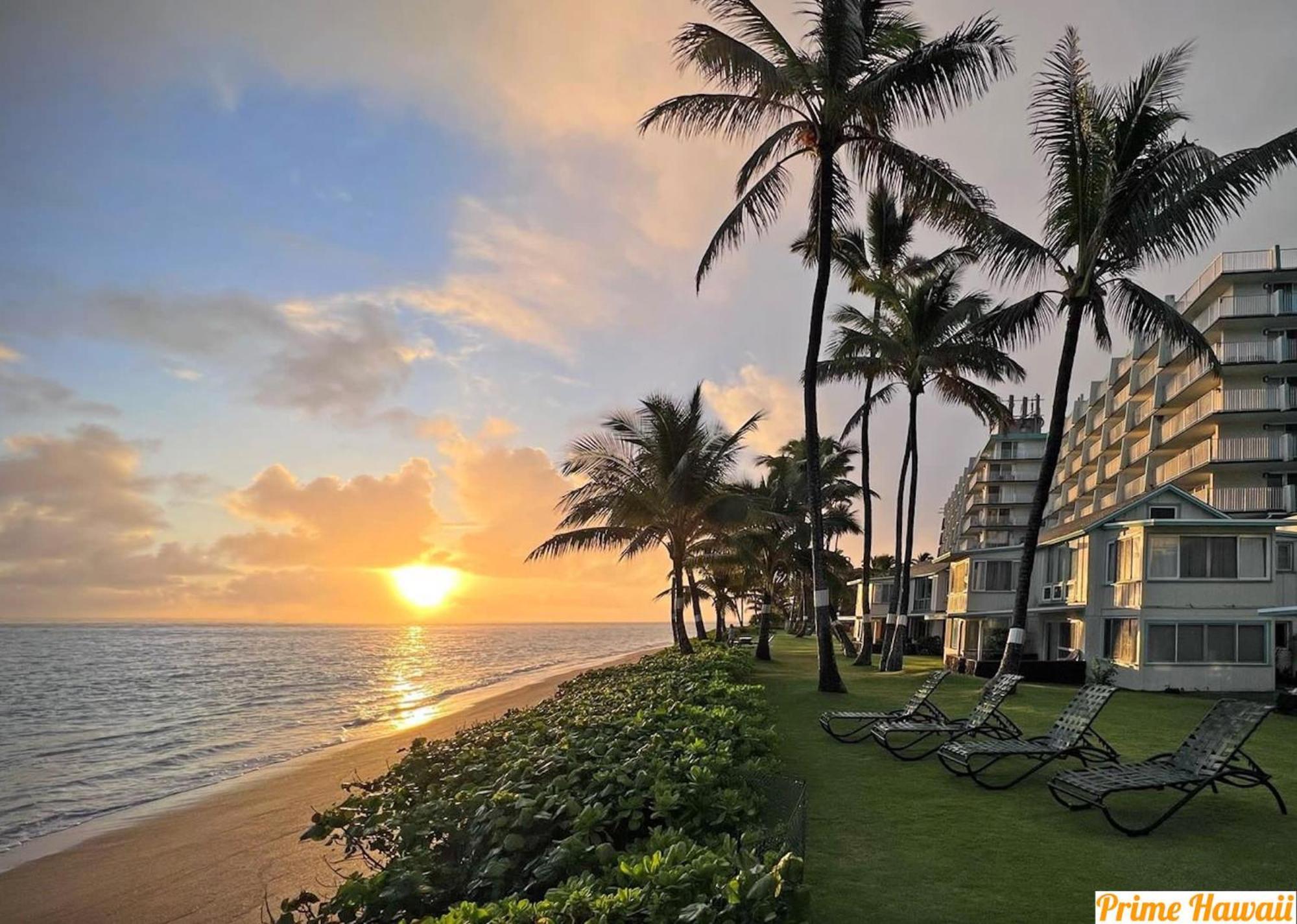 Beachfront Condo With Amazing Views Hau'ula Exteriör bild